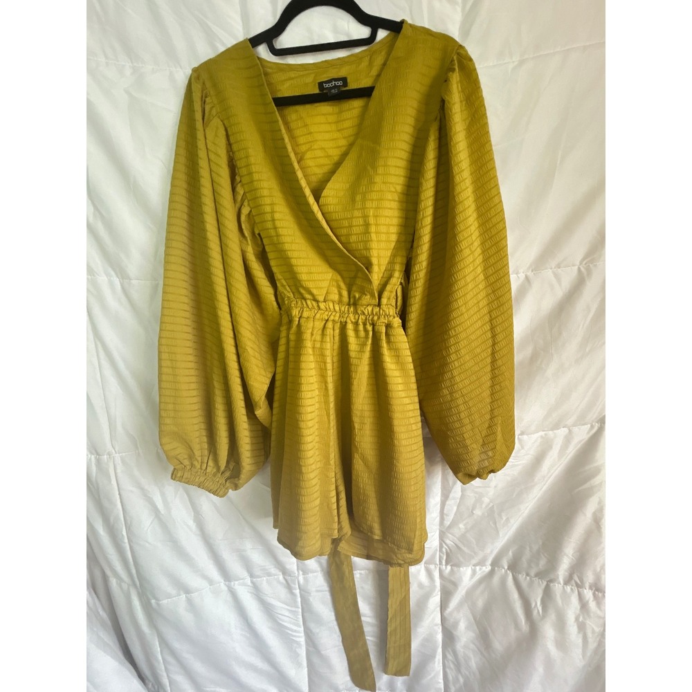 Boohoo Mustard Yellow Textured‎ Wrap Romper Balloon Sleeve Tie Waist